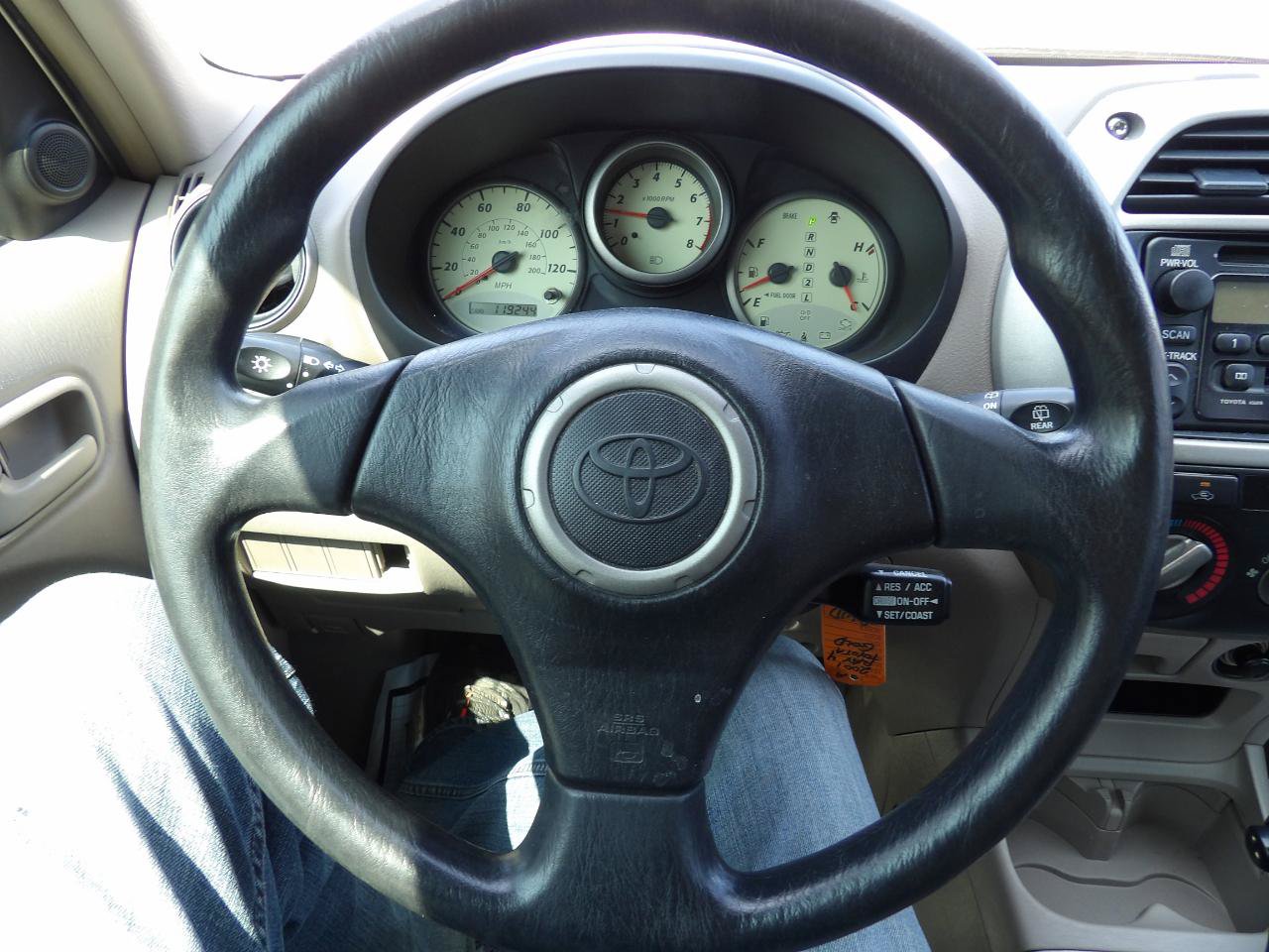 Used 2001 Toyota RAV4 2WD image 12