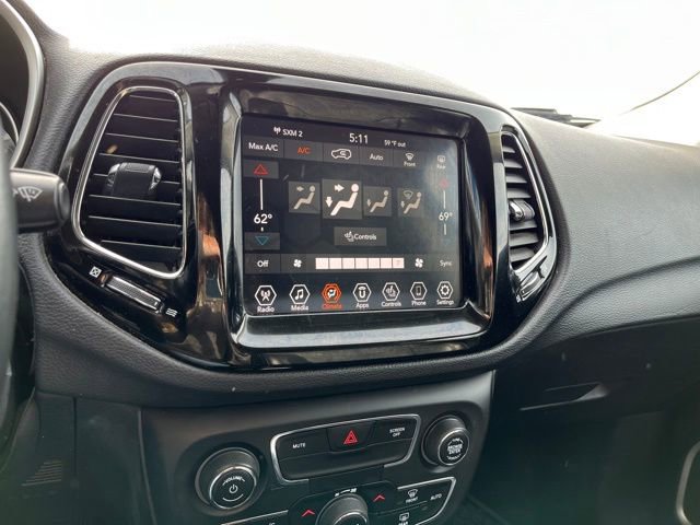 Used 2019 Jeep Compass Limited image 38