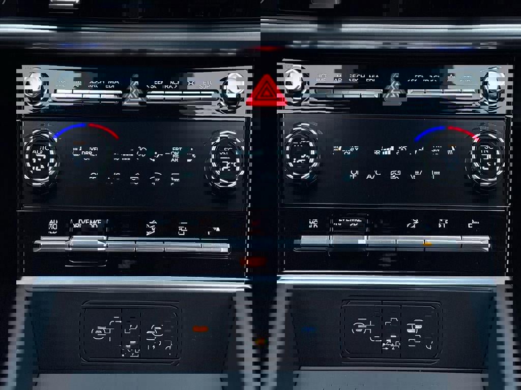 New 2026 Hyundai Santa Fe SEL FWD image 23