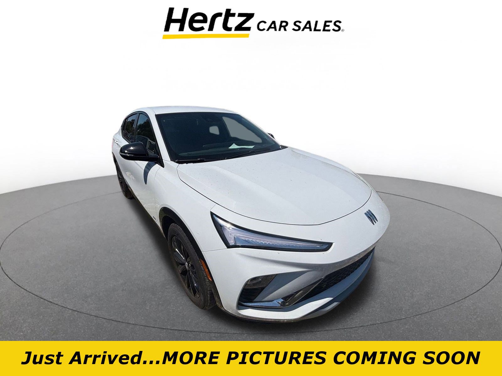 Used 2025 Buick Envista Sport Touring image 1