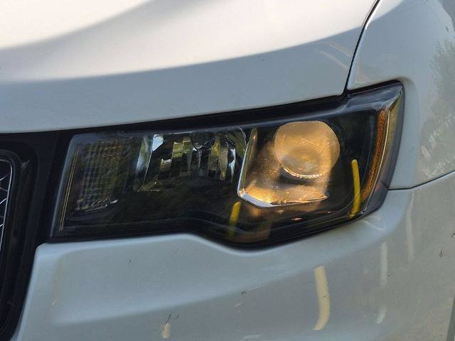 Used 2020 Jeep Grand Cherokee Altitude AWD/4WD image 9