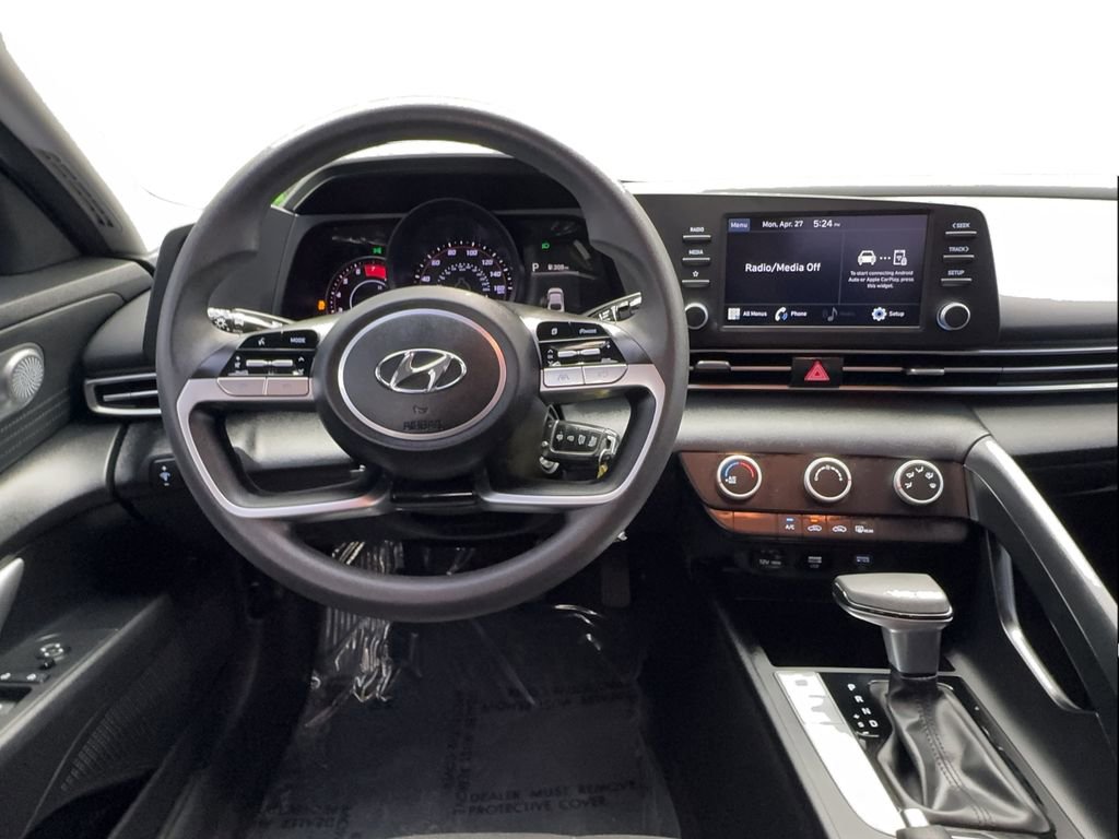 Used 2021 Hyundai Elantra SE FWD image 32