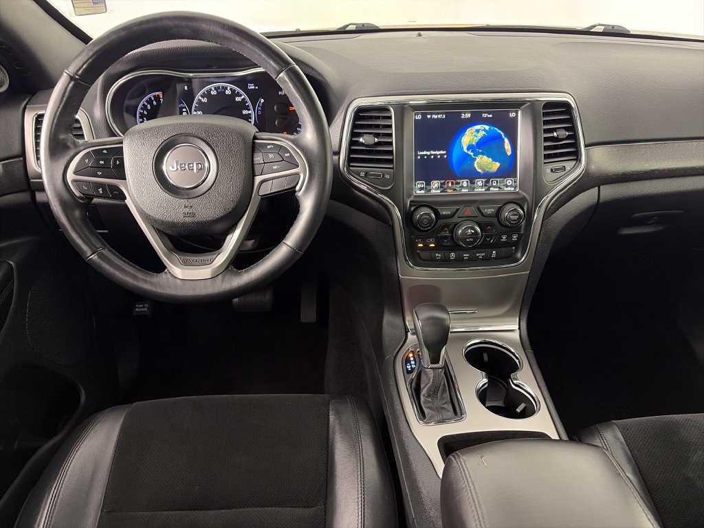 Used 2018 Jeep Grand Cherokee Altitude AWD/4WD image 14
