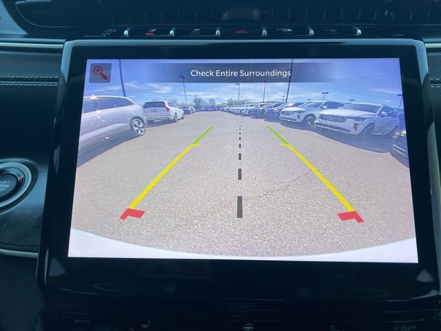 Used 2023 Jeep Grand Cherokee Limited w/ Trailer Tow Prep Group (B) image 14