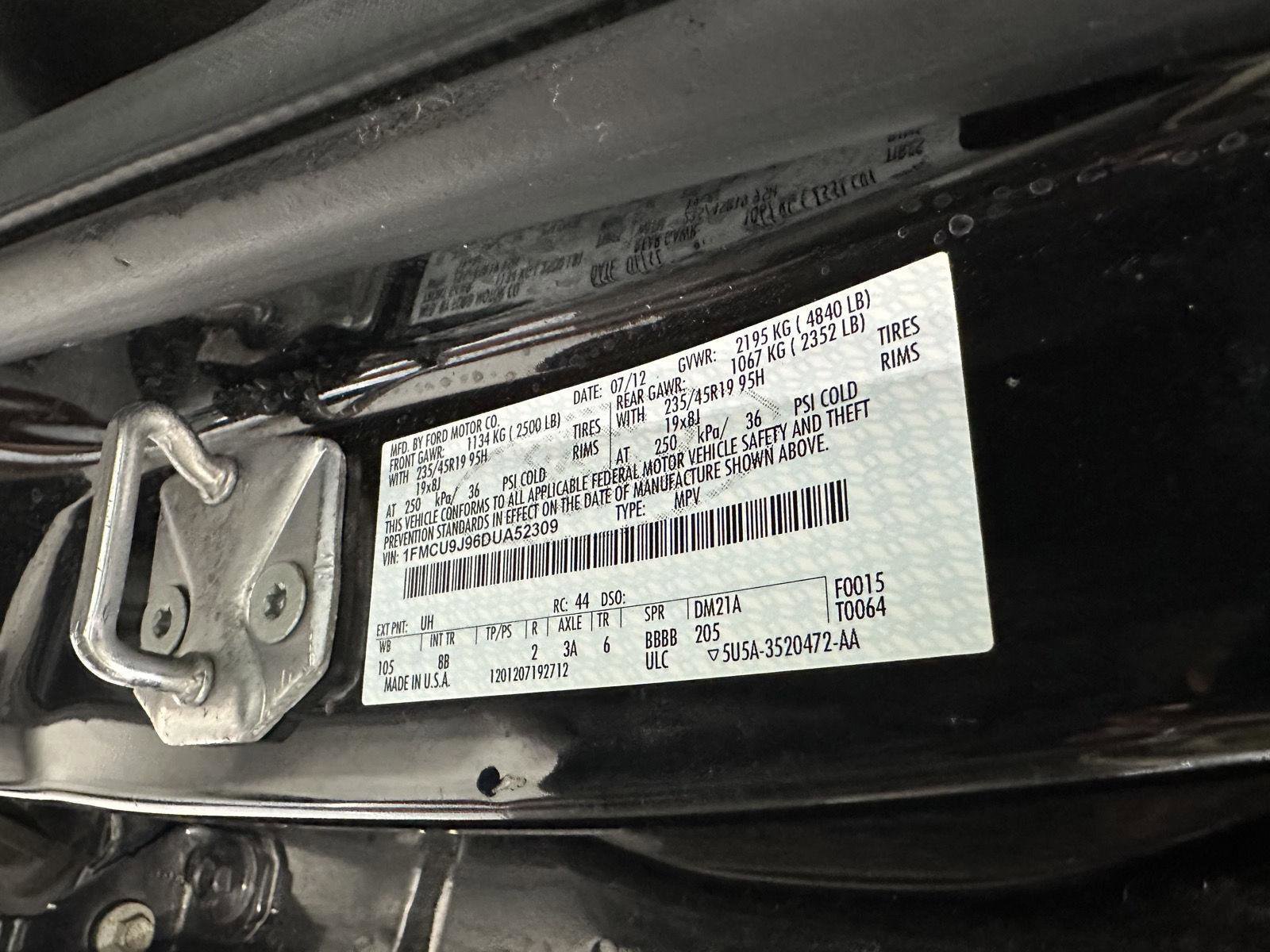 Used 2013 Ford Escape Titanium w/ Parking Technology Pkg image 12