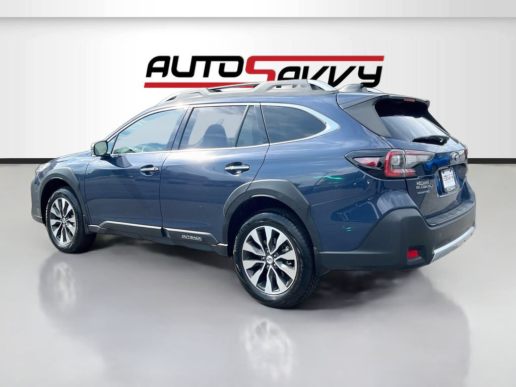 Used 2025 Subaru Outback Touring XT AWD/4WD image 5