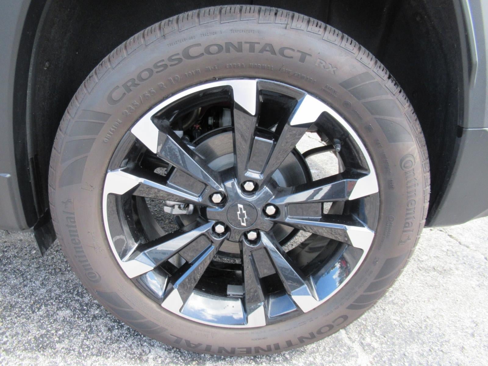 New 2026 Chevrolet Equinox RS w/ Safety and Technology Package FWD image 8