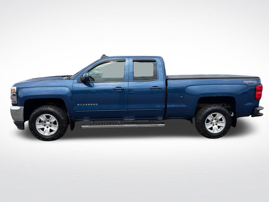 Used 2017 Chevrolet Silverado 1500 LT w/ All Star Edition AWD/4WD image 13