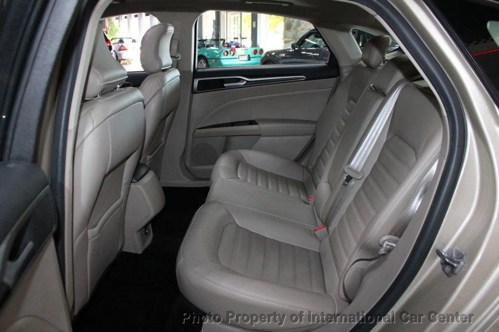 Used 2017 Ford Fusion SE image 20