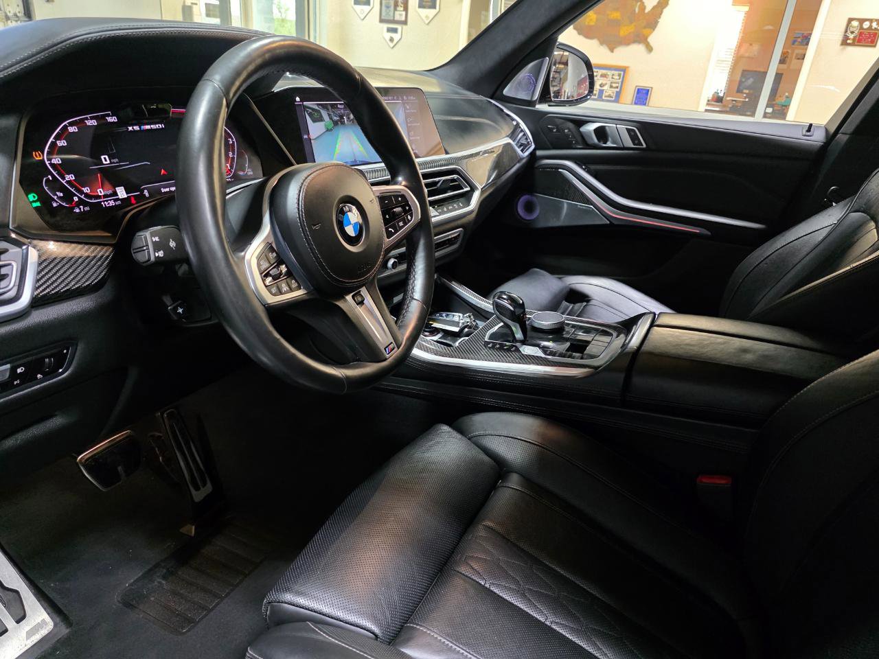 Used 2020 BMW X5 M50i w/ Executive Package image 18