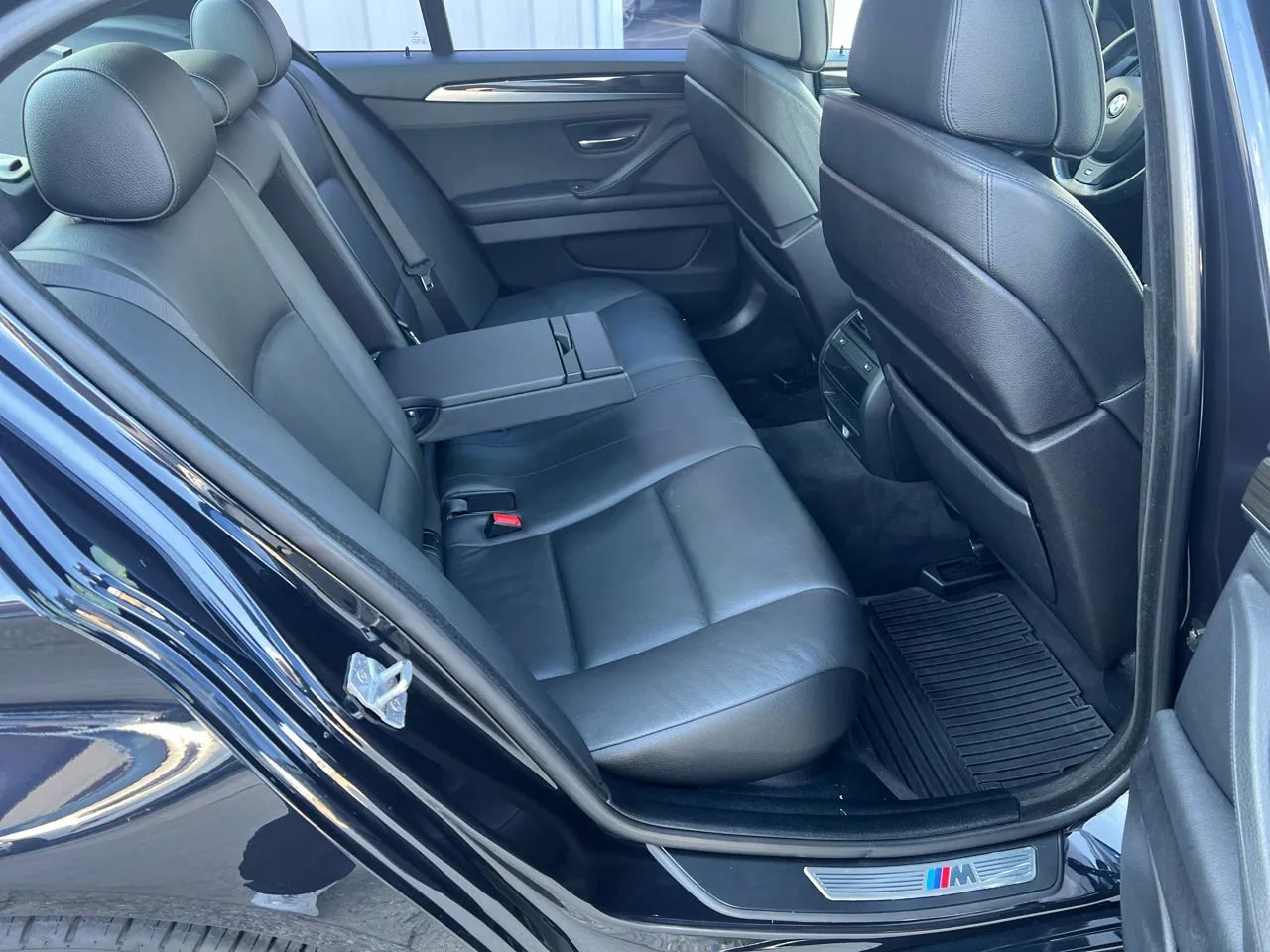 Used 2013 BMW 550i xDrive Sedan AWD/4WD image 29