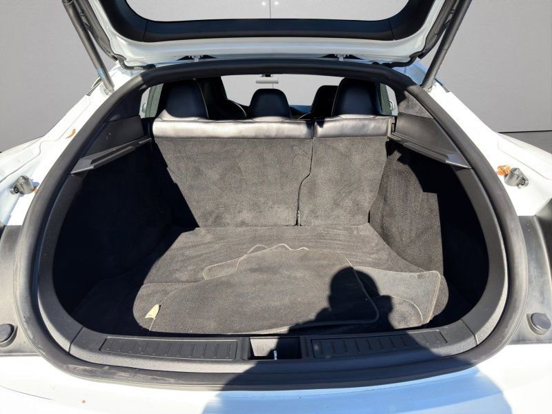Used 2019 Tesla Model S Long Range image 11