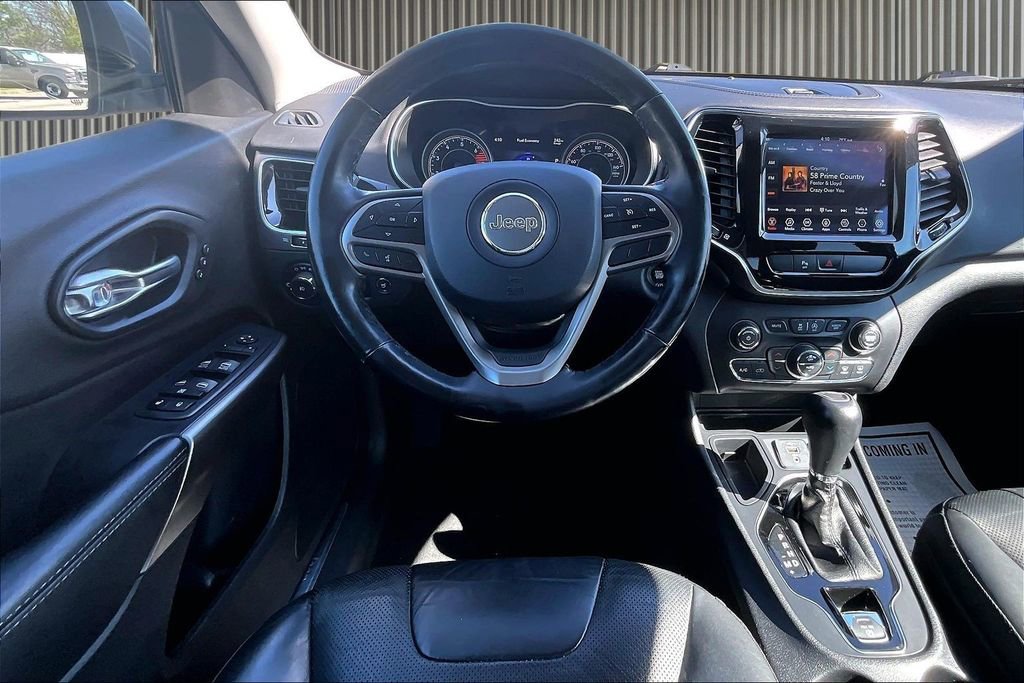 Used 2020 Jeep Cherokee Limited image 6