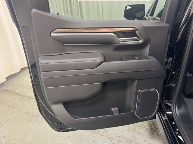 New 2026 Chevrolet Silverado 1500 RST w/ Dark Appearance Package image 22