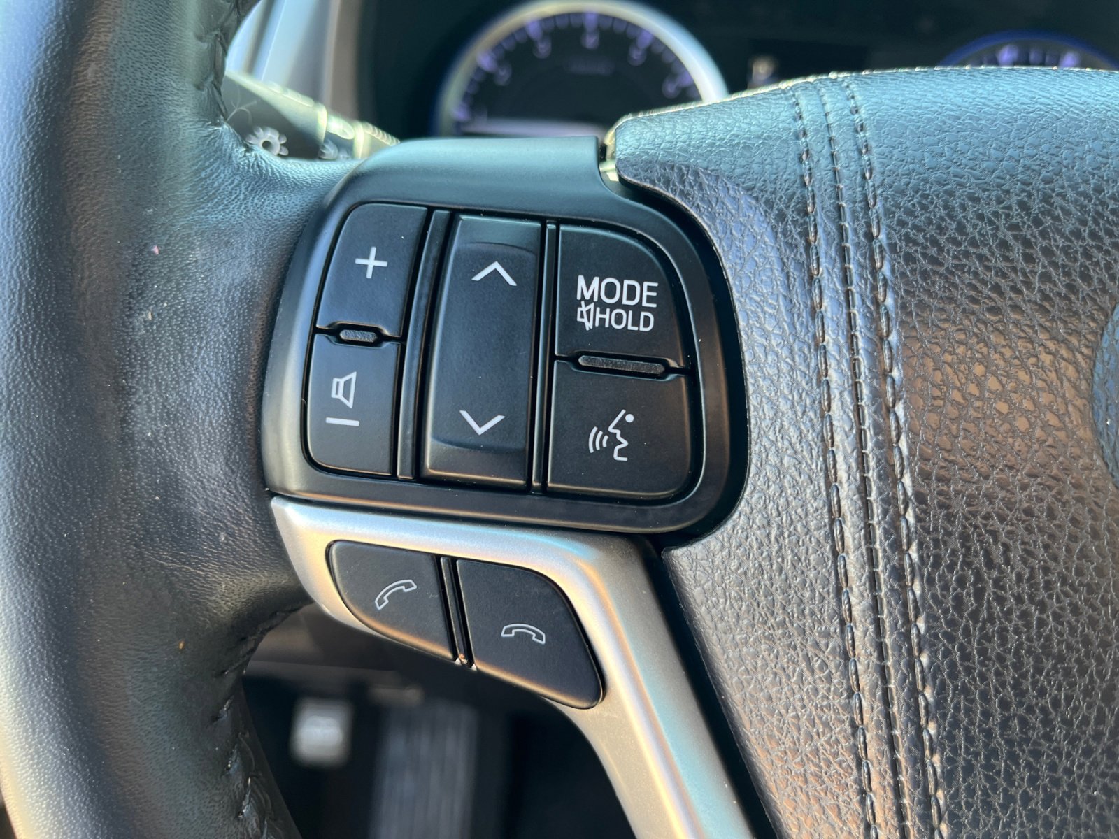 Used 2018 Toyota Highlander Limited Platinum image 19