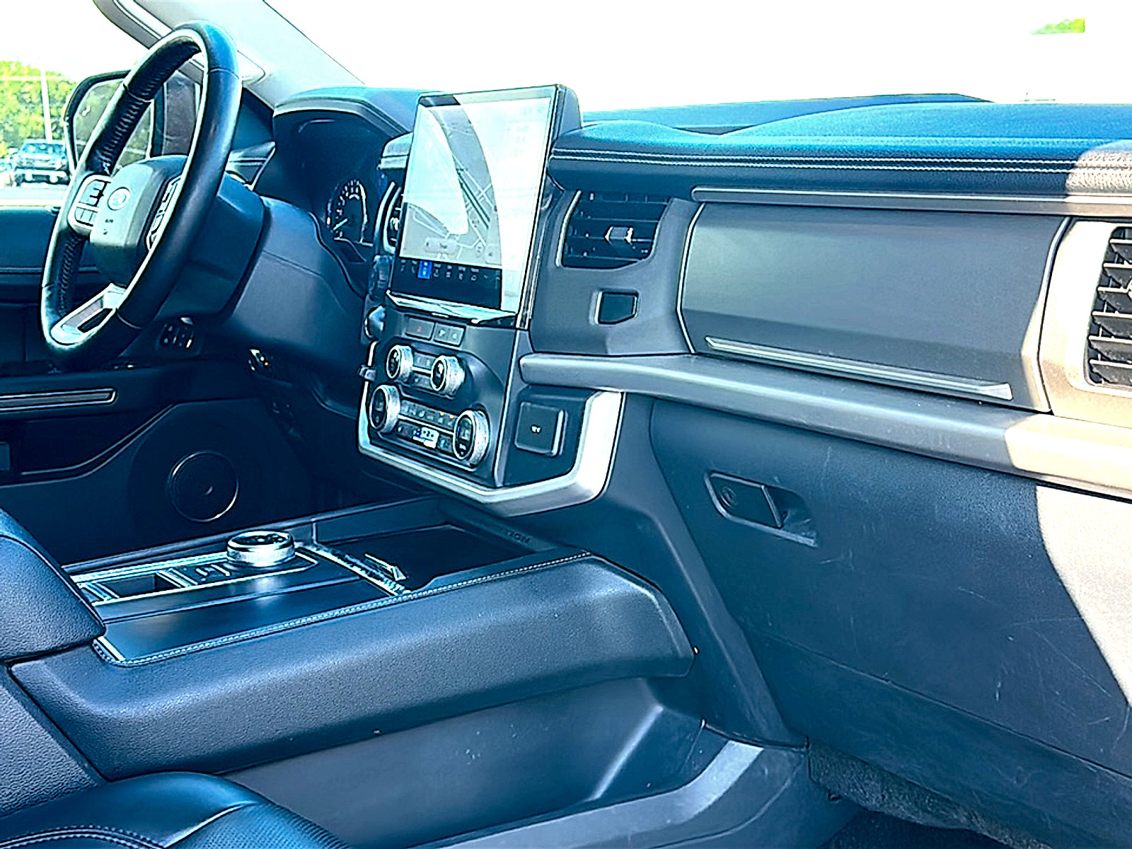 Used 2022 Ford Expedition Max XLT RWD image 24