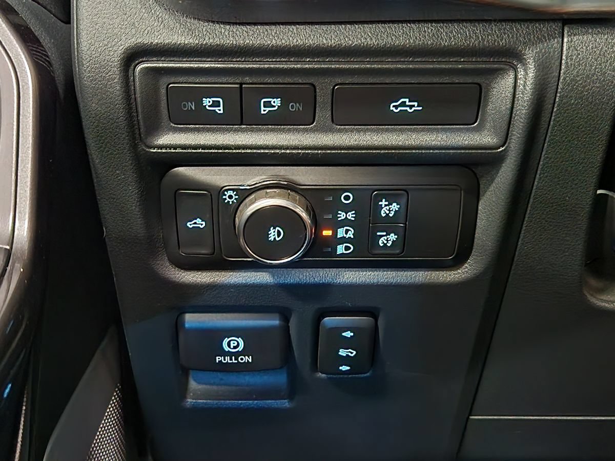 Used 2021 Ford F150 Lariat w/ Equipment Group 502A High AWD/4WD image 42