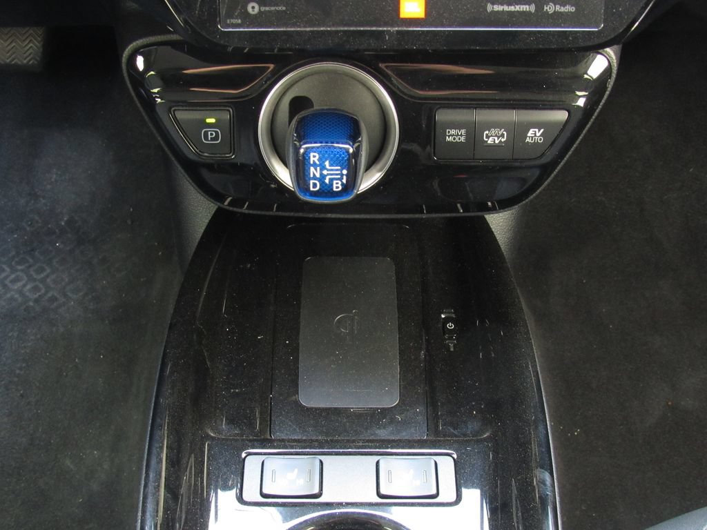 Used 2021 Toyota Prius Prime Limited FWD image 31