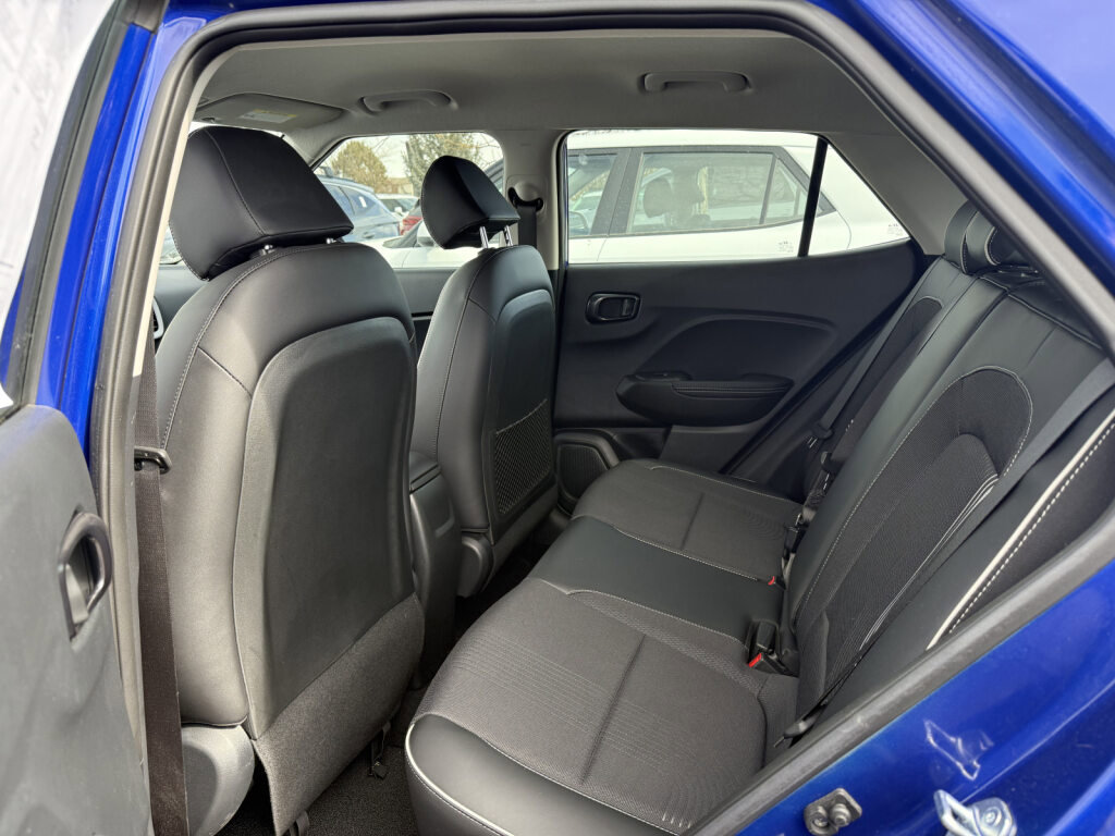 Used 2023 Hyundai Venue Limited w/ Cargo Package image 27