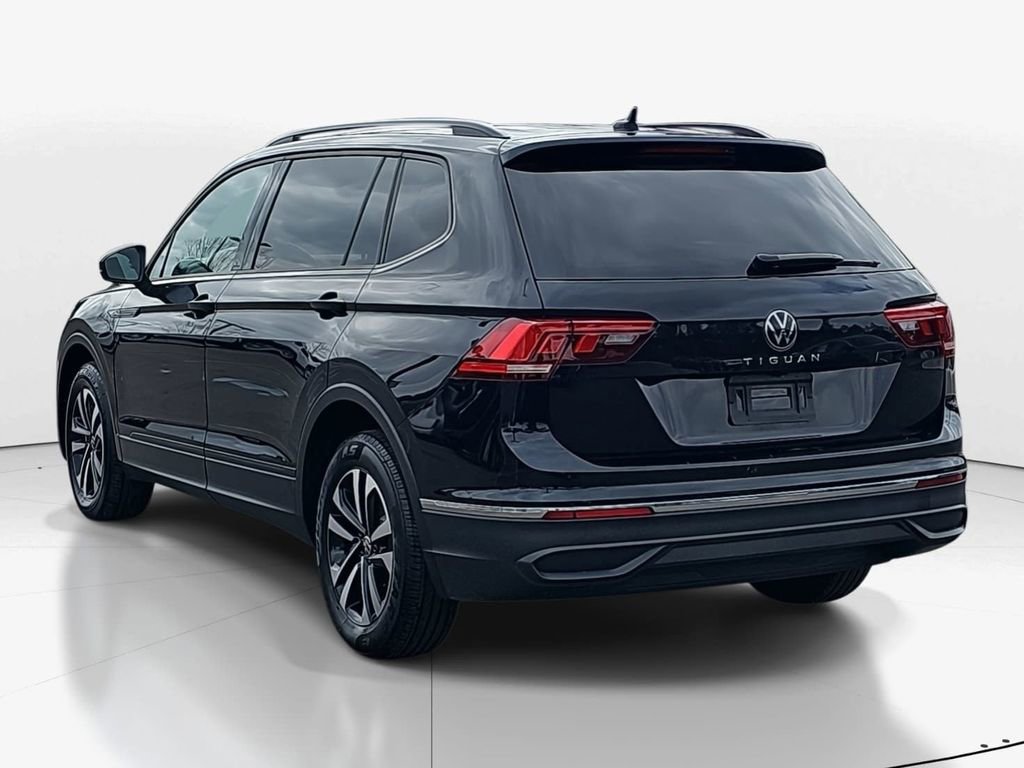 Used 2024 Volkswagen Tiguan S image 7