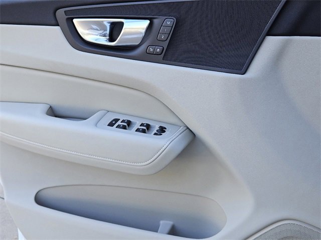 Used 2025 Volvo XC60 T8 Core w/ Climate Package image 26