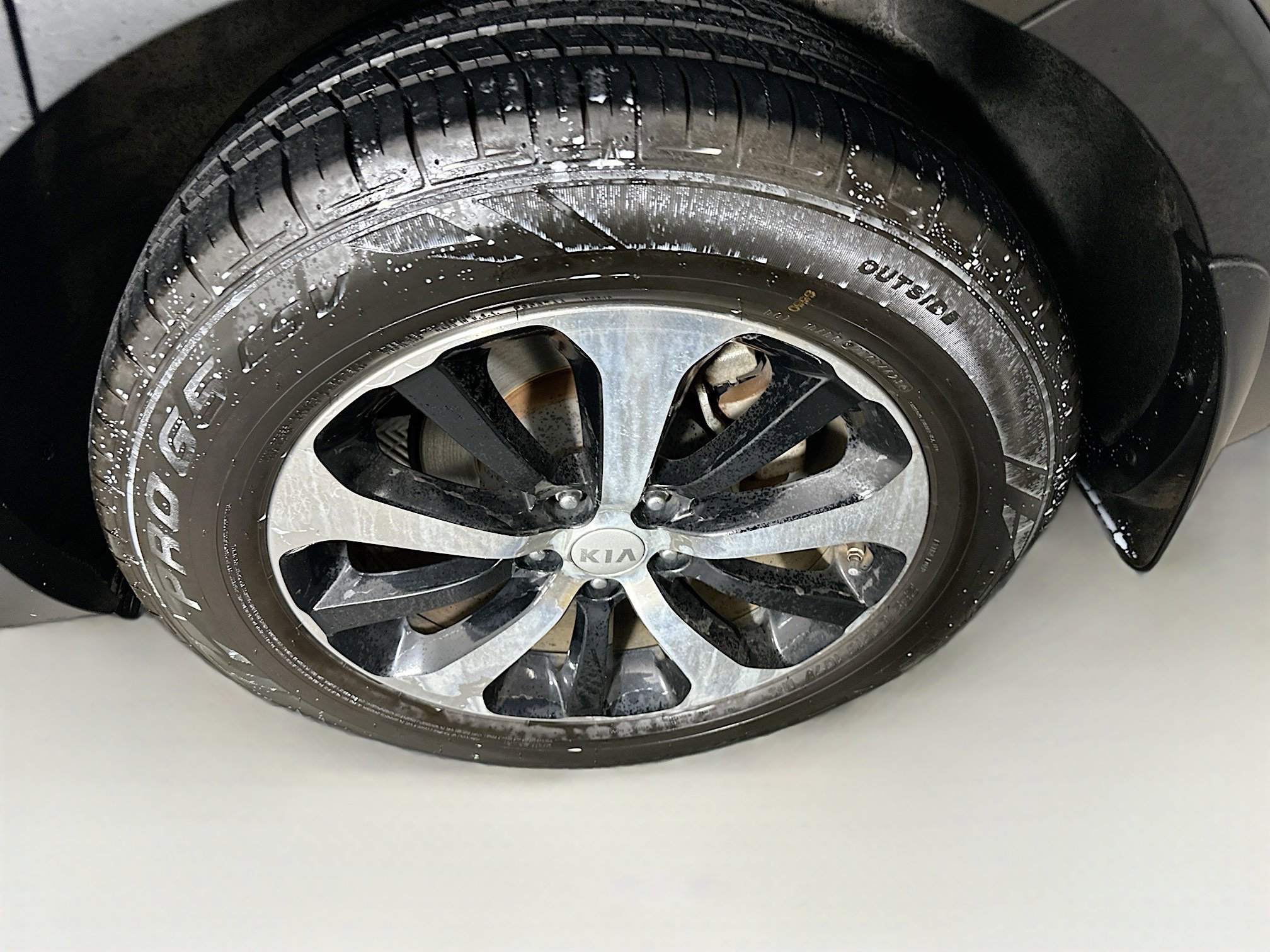 Used 2017 Kia Sorento EX FWD image 11