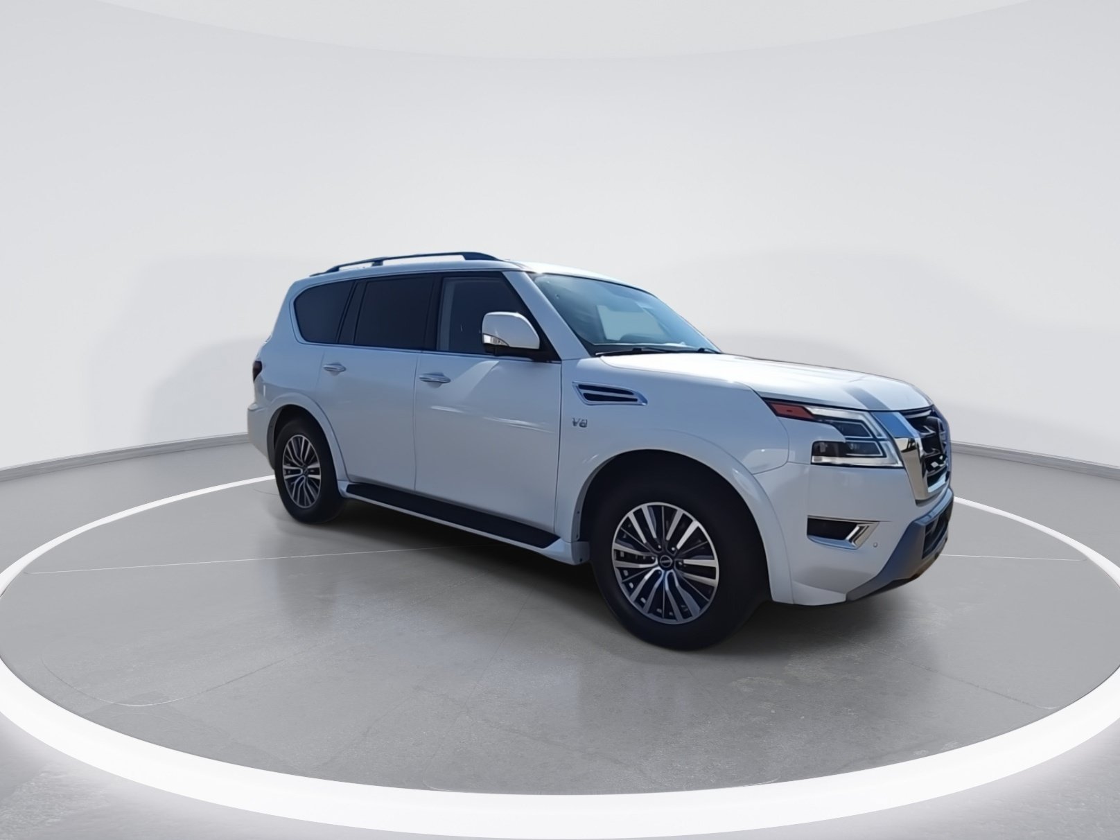 Used 2021 Nissan Armada SL w/ Captain's Chairs Package AWD/4WD image 2