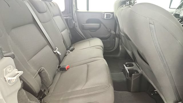 Used 2023 Jeep Wrangler Unlimited Sport AWD/4WD image 19