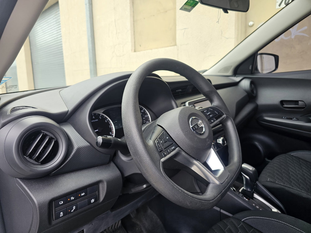 Used 2021 Nissan Kicks S image 24