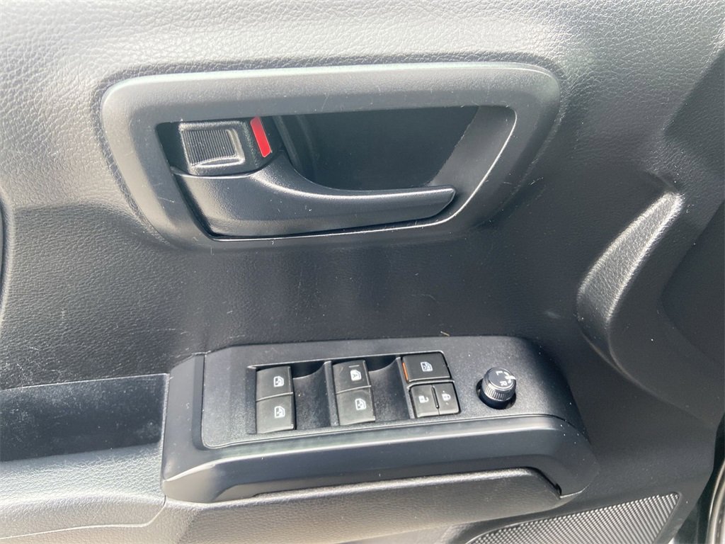Used 2019 Toyota Tacoma SR w/ SR Convenience Package image 22