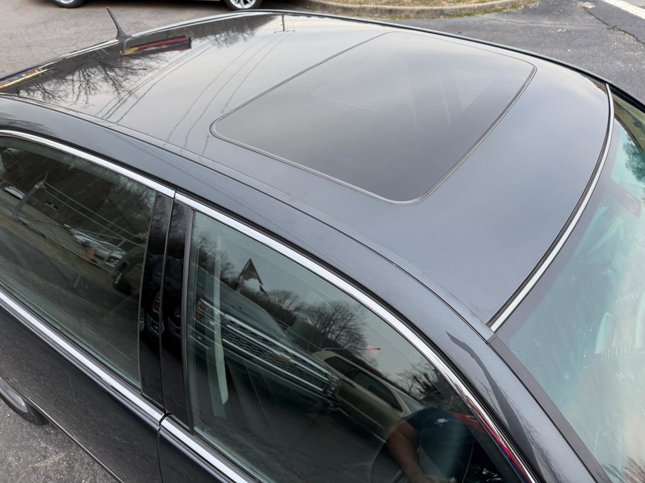 Used 2005 Lexus LS 430 RWD image 9