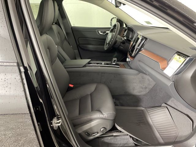 Certified 2024 Volvo XC60 T8 Plus w/ Protection Package Premier image 41