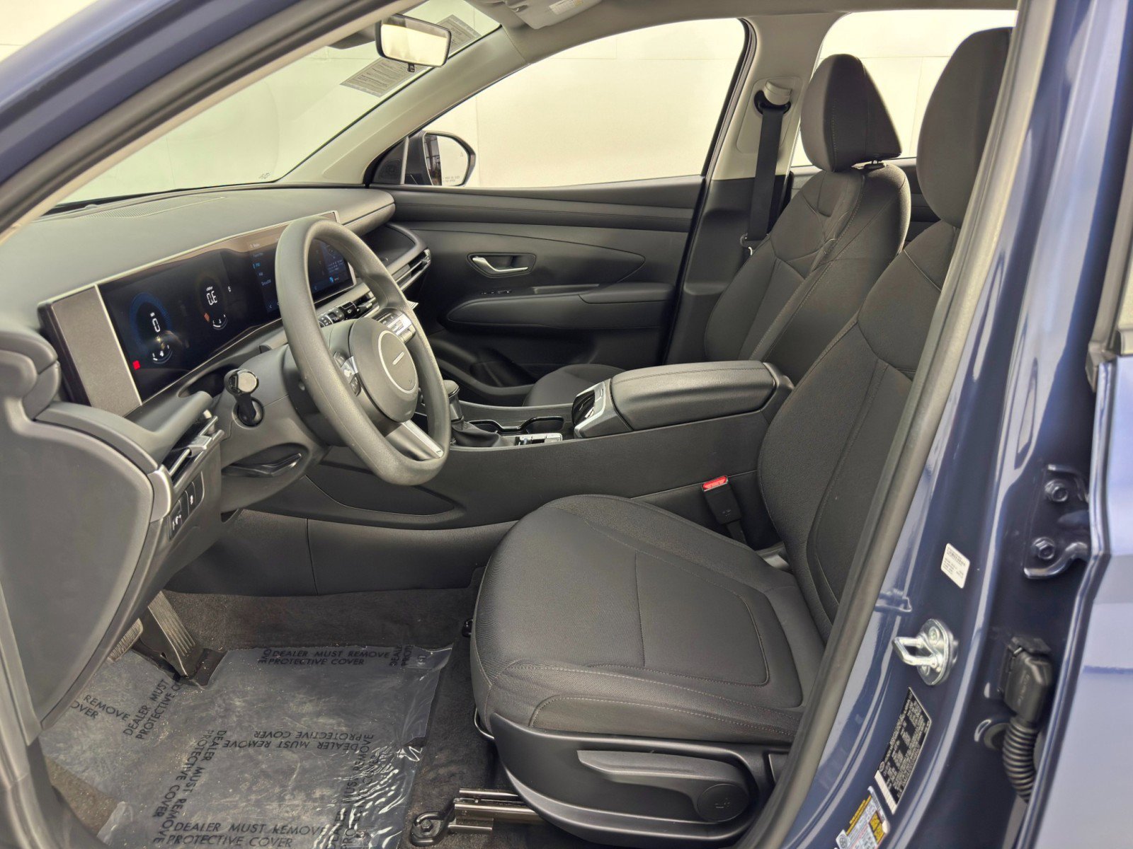 Used 2025 Hyundai Tucson SE image 15