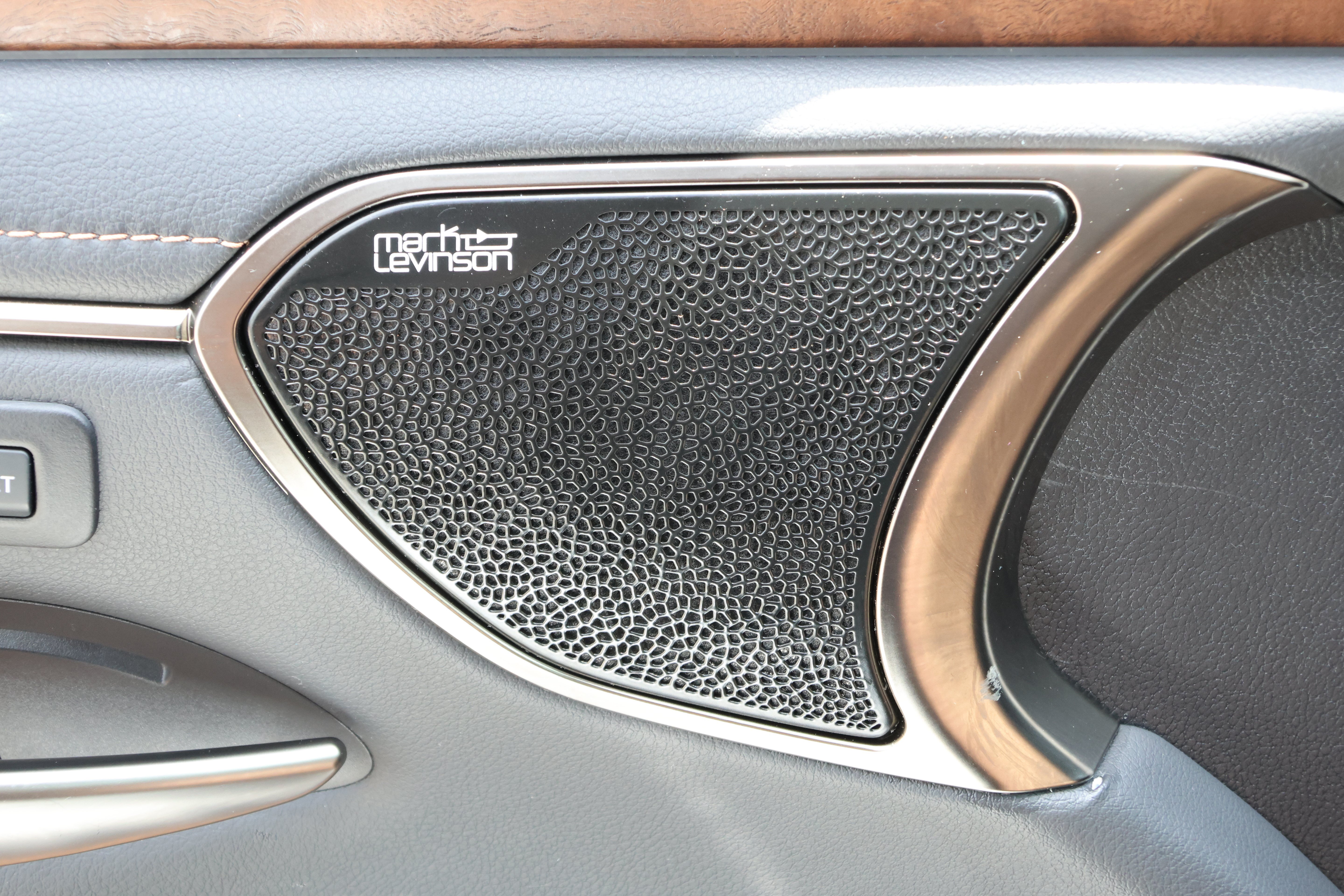 Used 2022 Lexus ES 350 Ultra Luxury w/ Accessory Package 2 FWD image 13