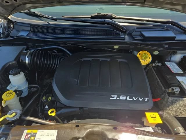 Used 2018 Dodge Grand Caravan SE w/ UConnect Hands-Free Group FWD image 14
