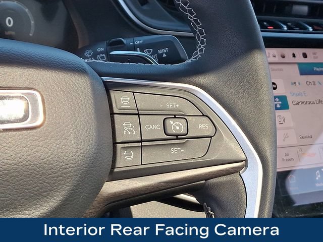 Used 2023 Jeep Grand Cherokee L Limited AWD/4WD image 8