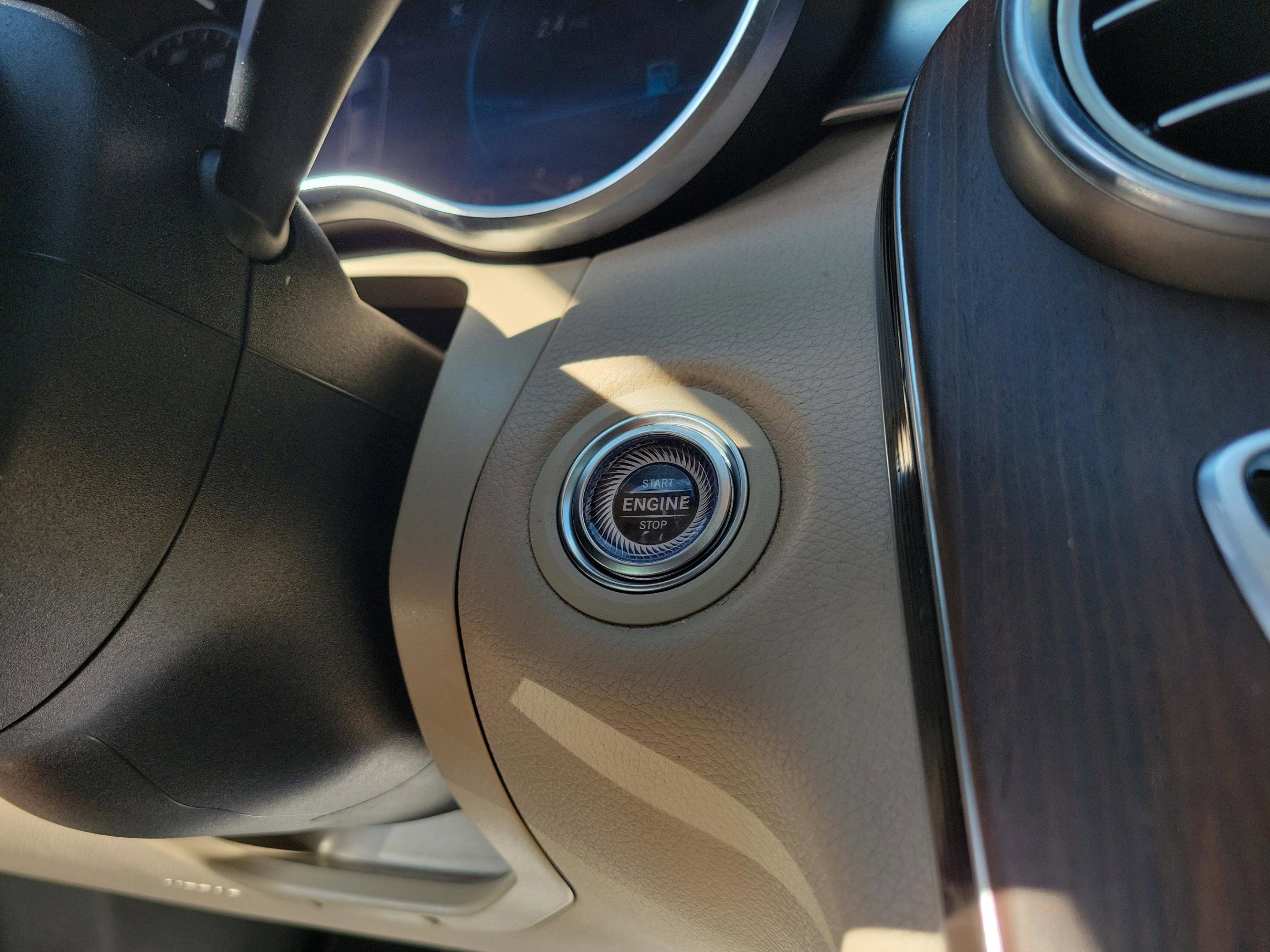 Used 2021 Mercedes-Benz C 300 Sedan image 21