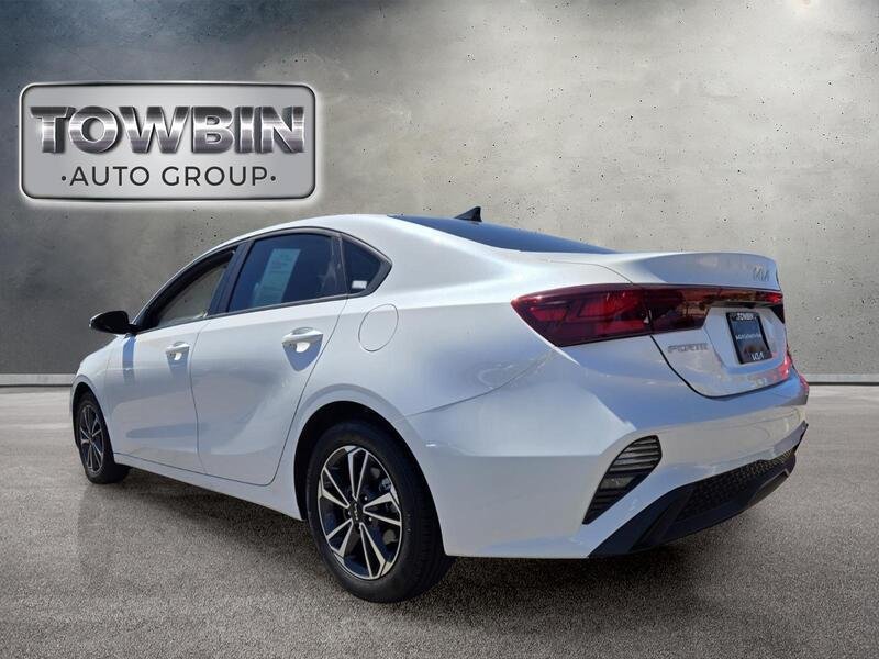 Certified 2024 Kia Forte LXS w/ LXS Technology Package FWD image 7