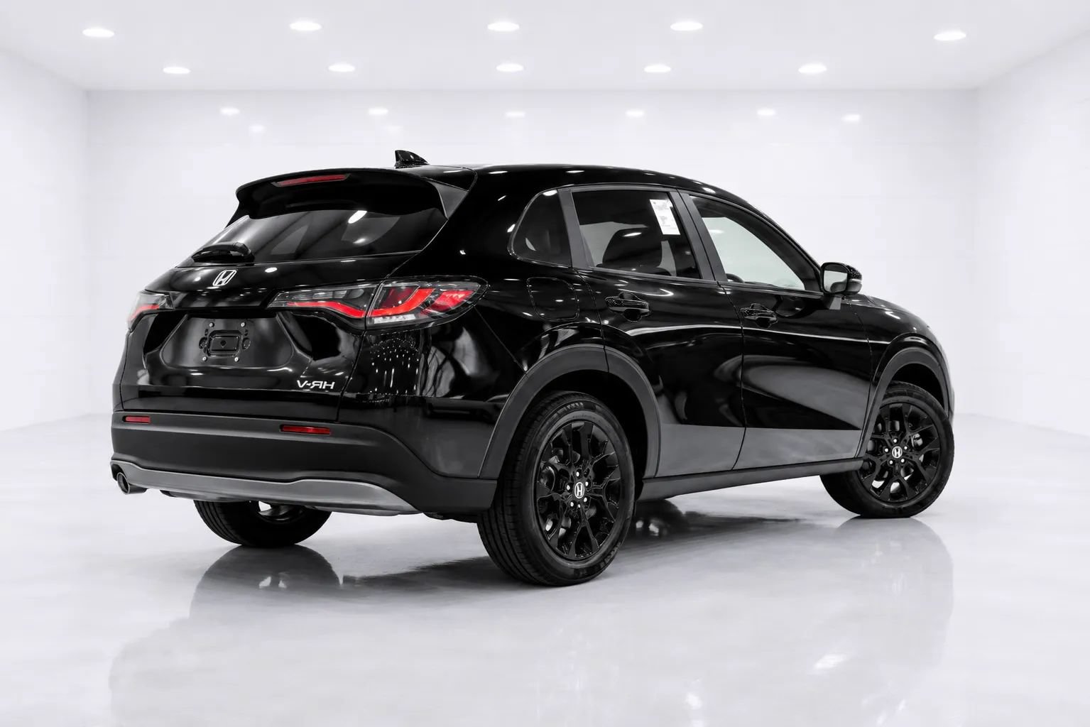 Used 2023 Honda HR-V Sport image 5