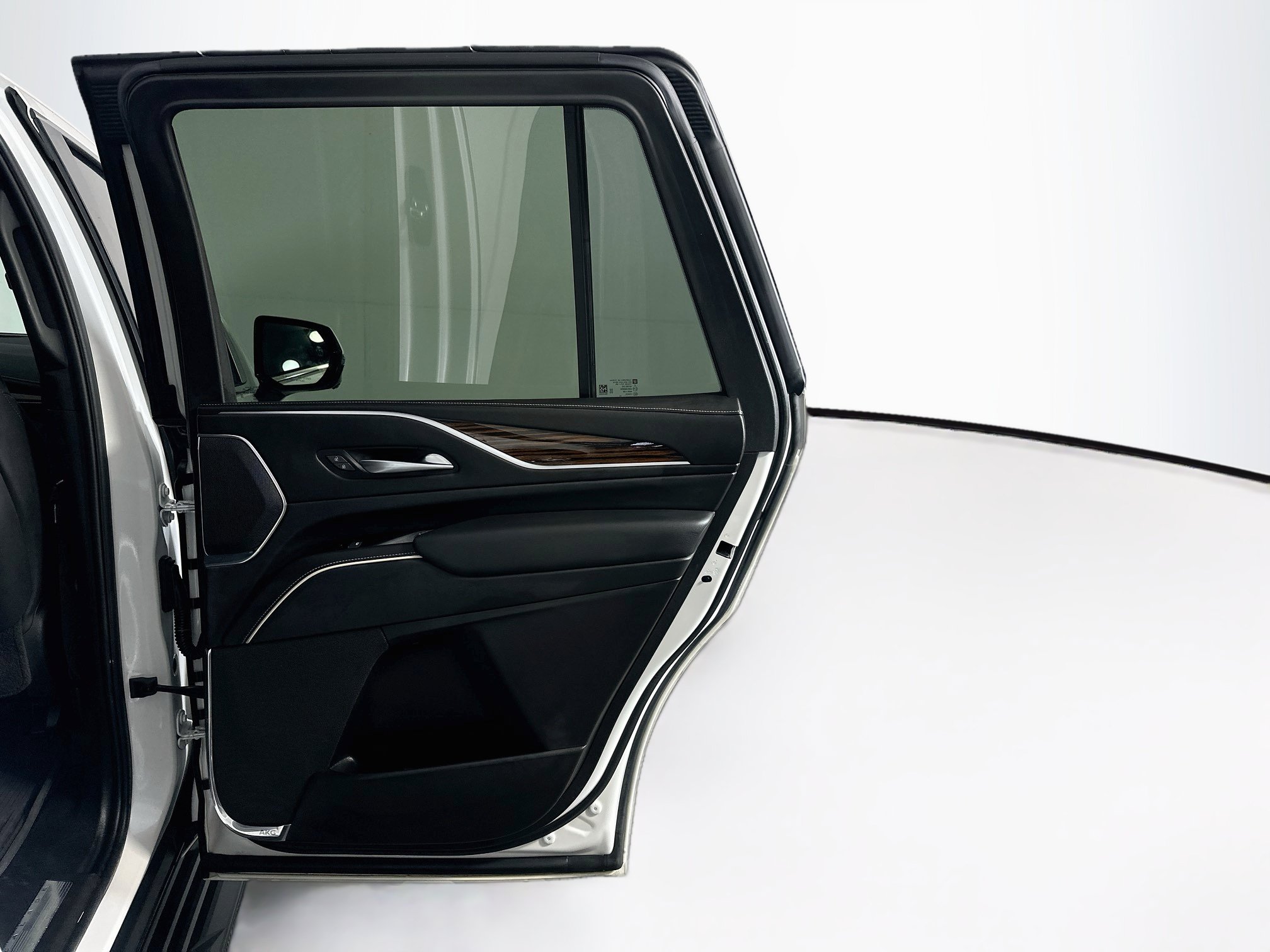 Used 2022 Cadillac Escalade Luxury RWD image 32