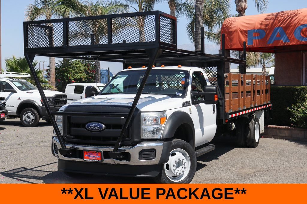 Used 2015 Ford F550 2WD Regular Cab Super Duty image 4
