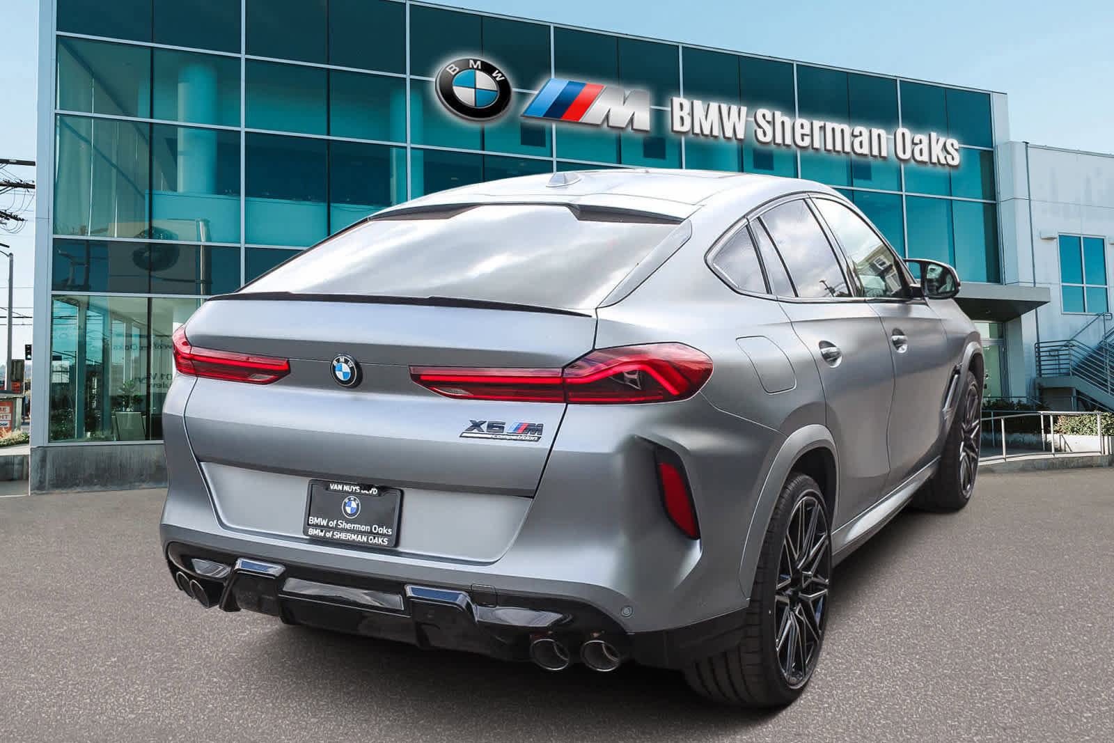 New 2026 BMW X6 M Competition w/ Executive Package image 4