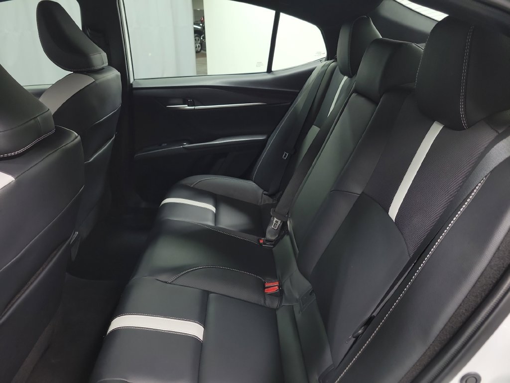 Used 2025 Toyota Camry SE FWD image 30