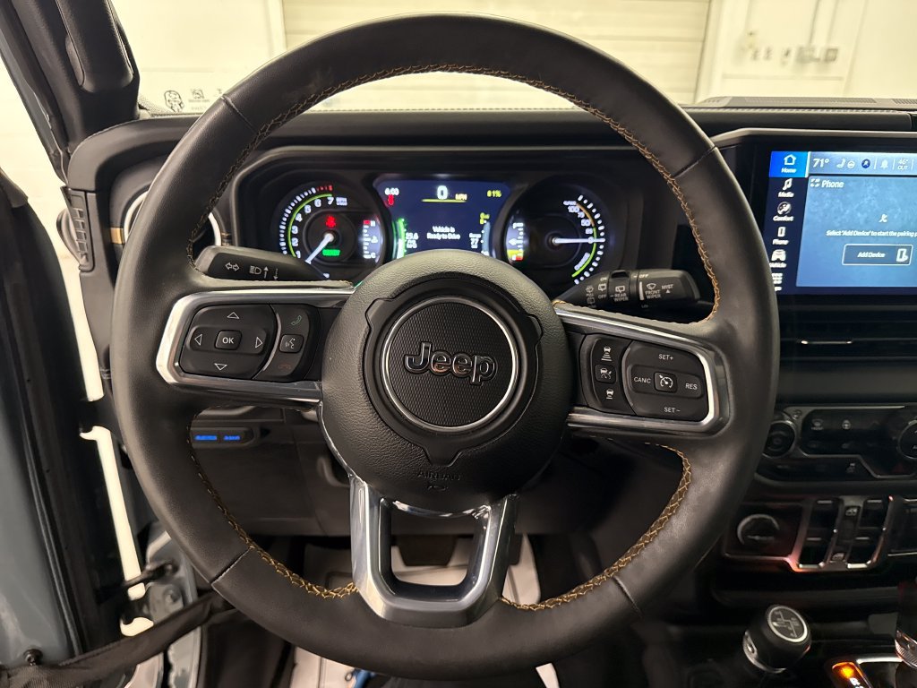 Used 2024 Jeep Wrangler Unlimited Sahara AWD/4WD image 15