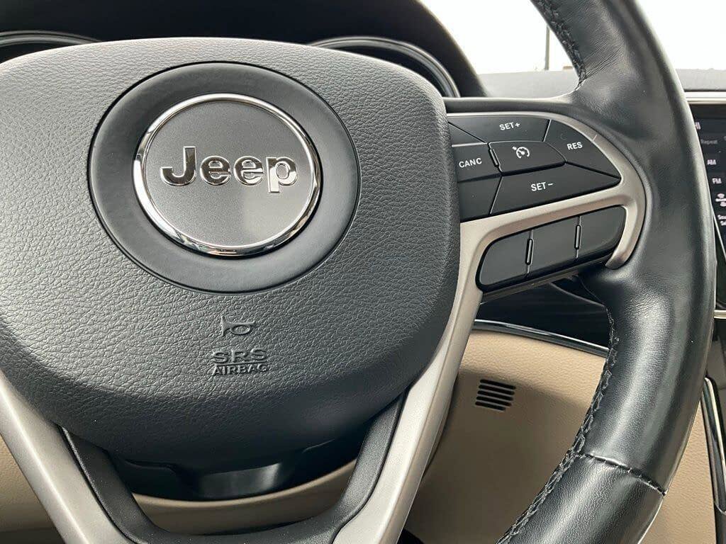 Used 2021 Jeep Grand Cherokee Limited w/ Luxury Group II AWD/4WD image 22