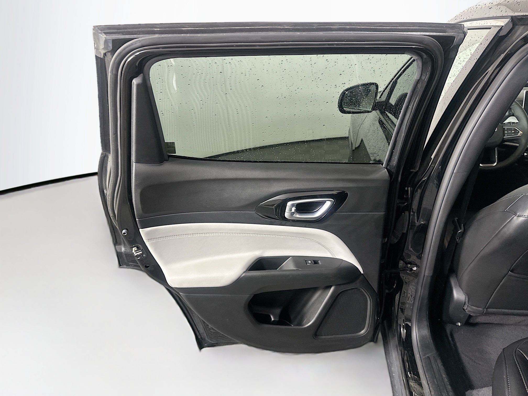 Used 2023 Jeep Compass Limited AWD/4WD image 25