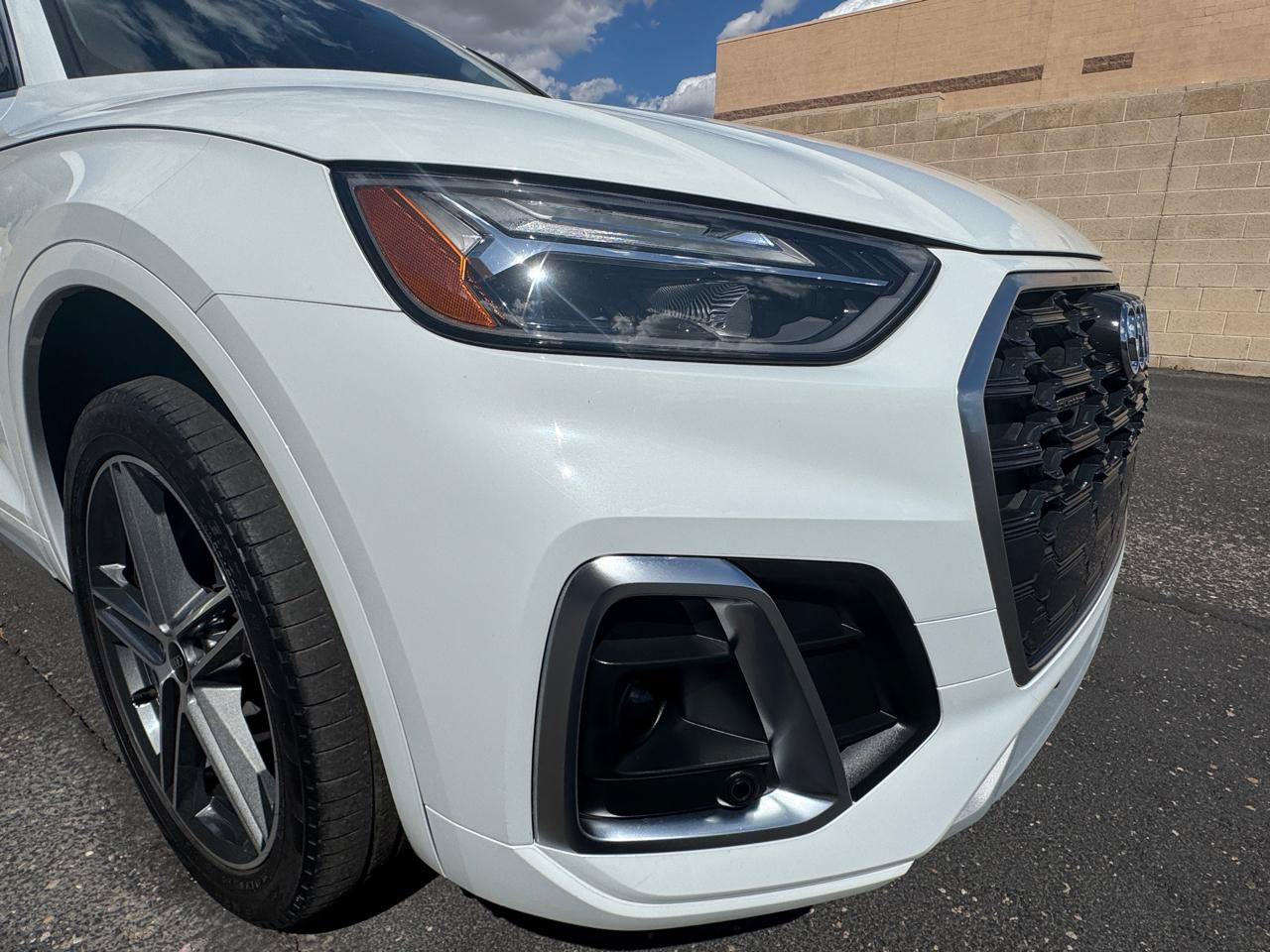 Used 2021 Audi Q5 e Premium Plus w/ Premium Plus Package AWD/4WD image 11