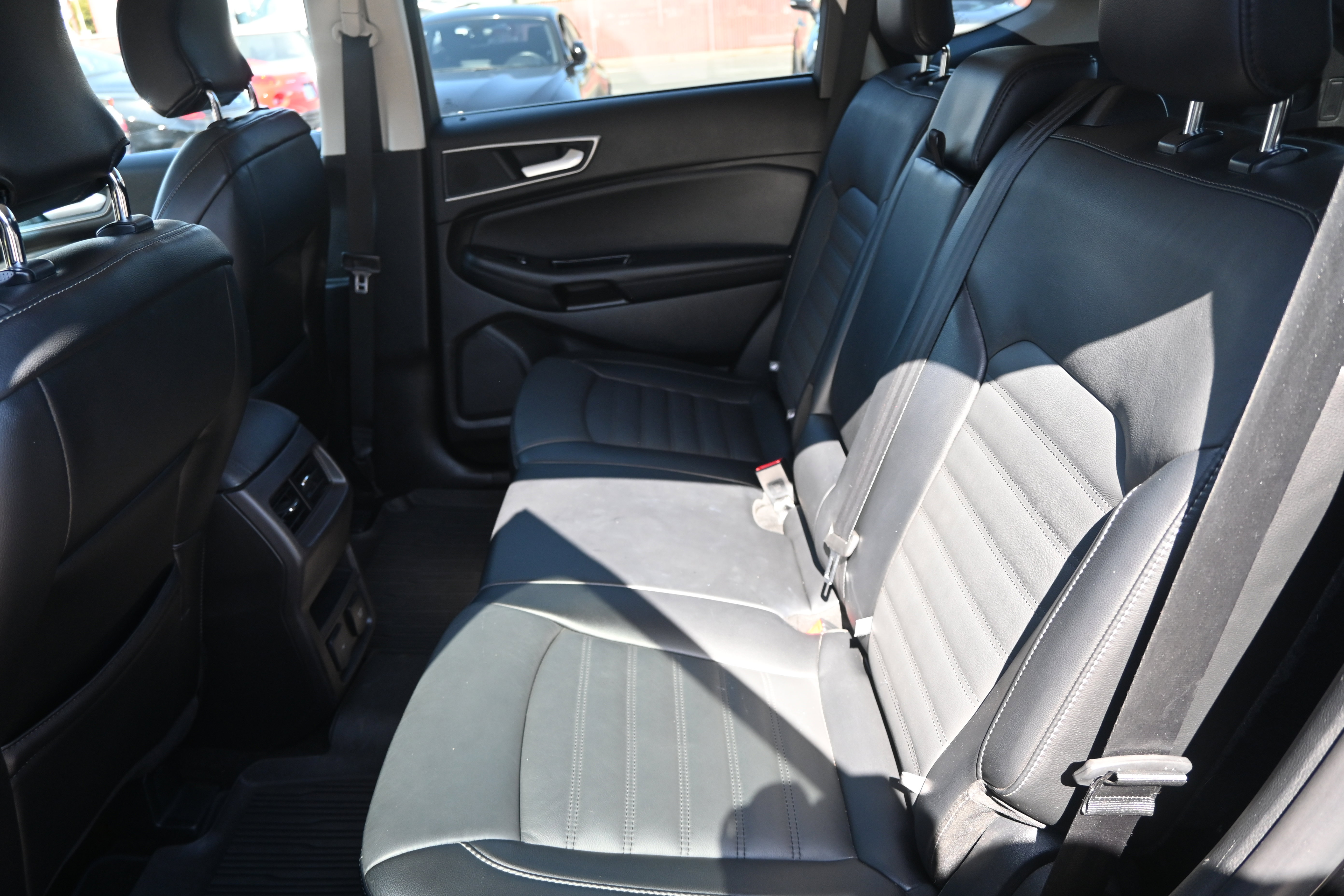 Used 2017 Ford Edge SEL w/ Equipment Group 201A image 28