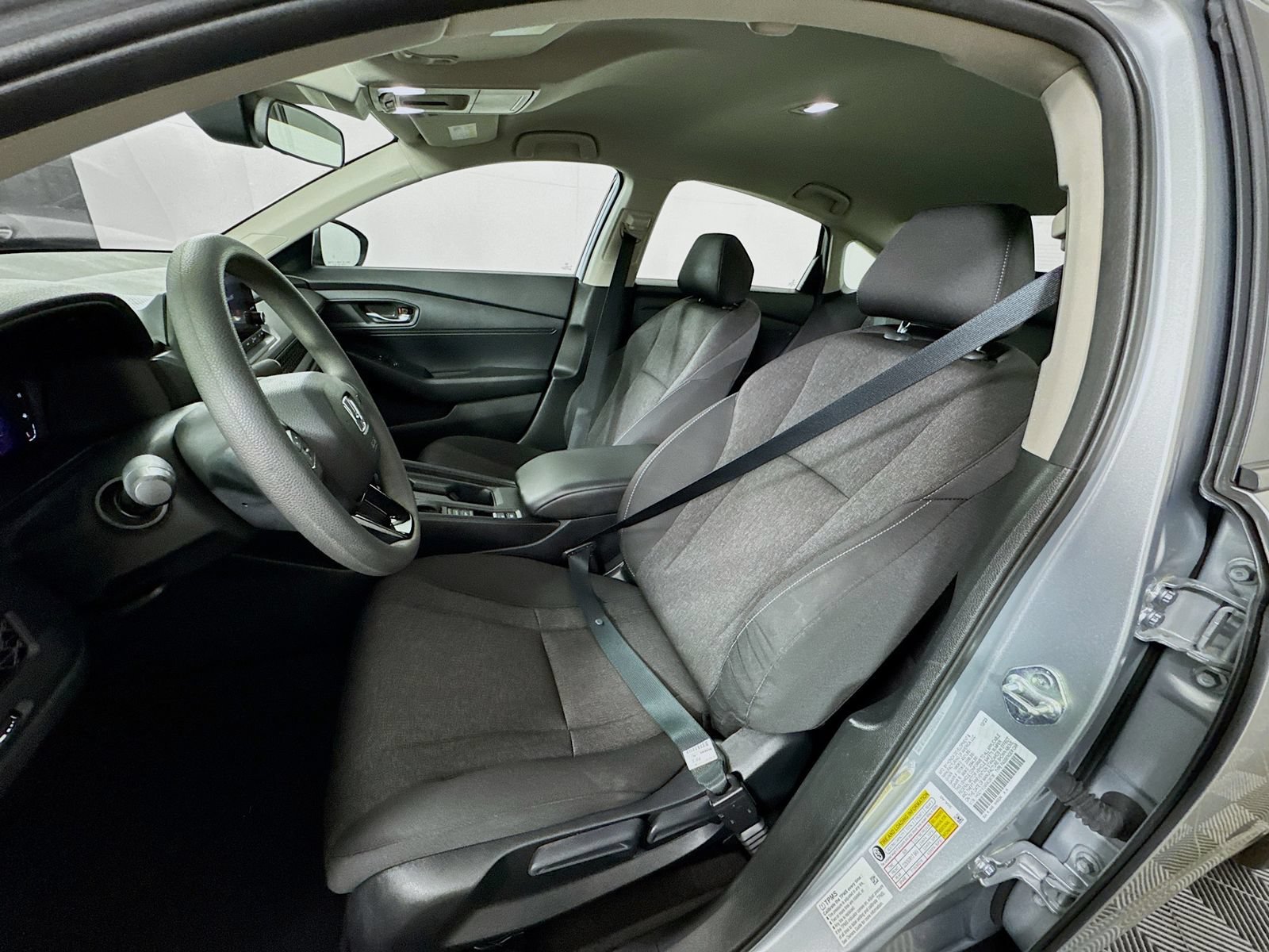 Used 2023 Honda Accord LX image 8