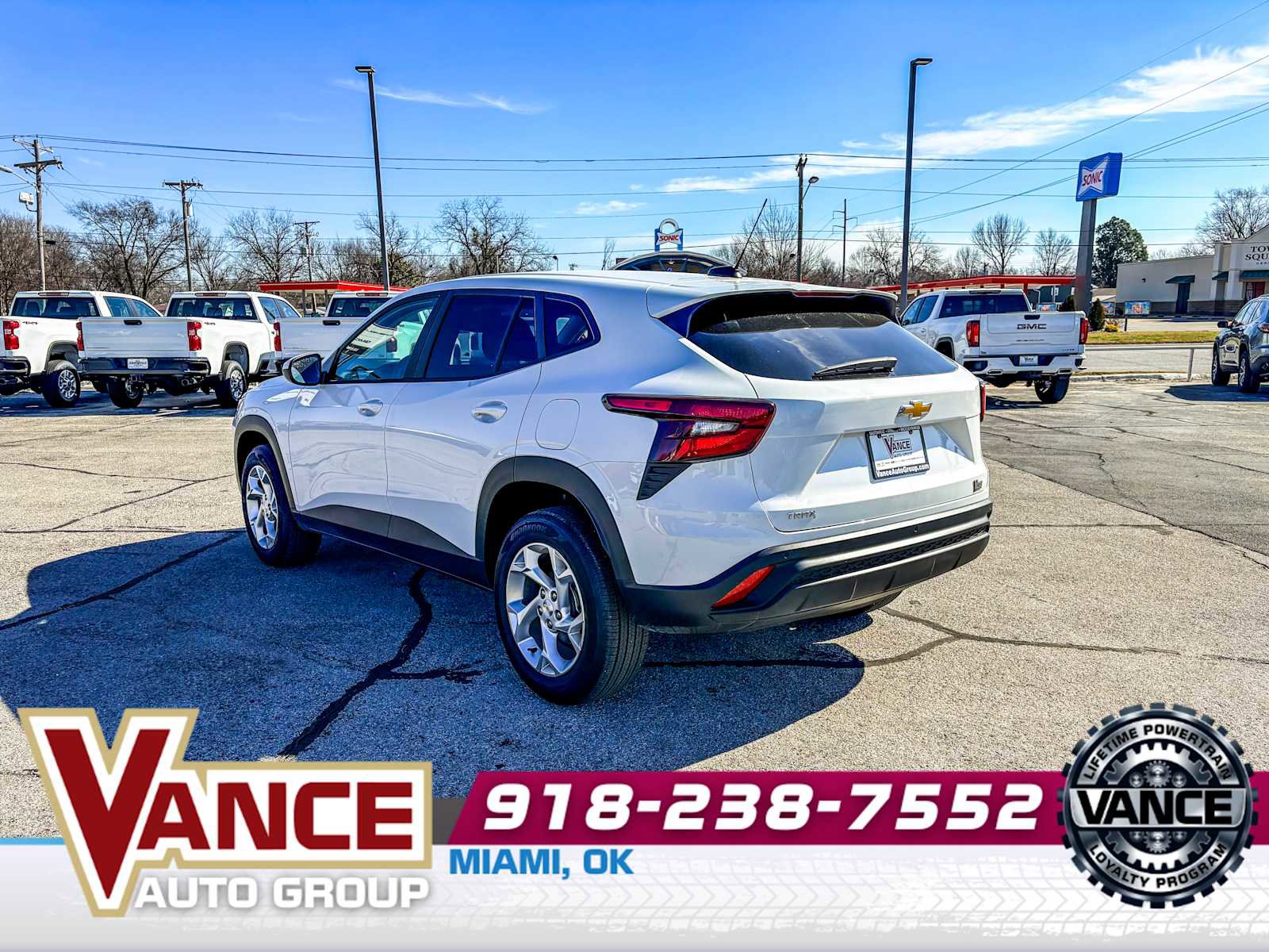 Used 2025 Chevrolet Trax LS w/ LS Convenience Package image 5